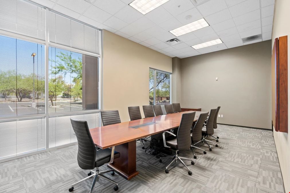 2625 West Grandview Road (R045)