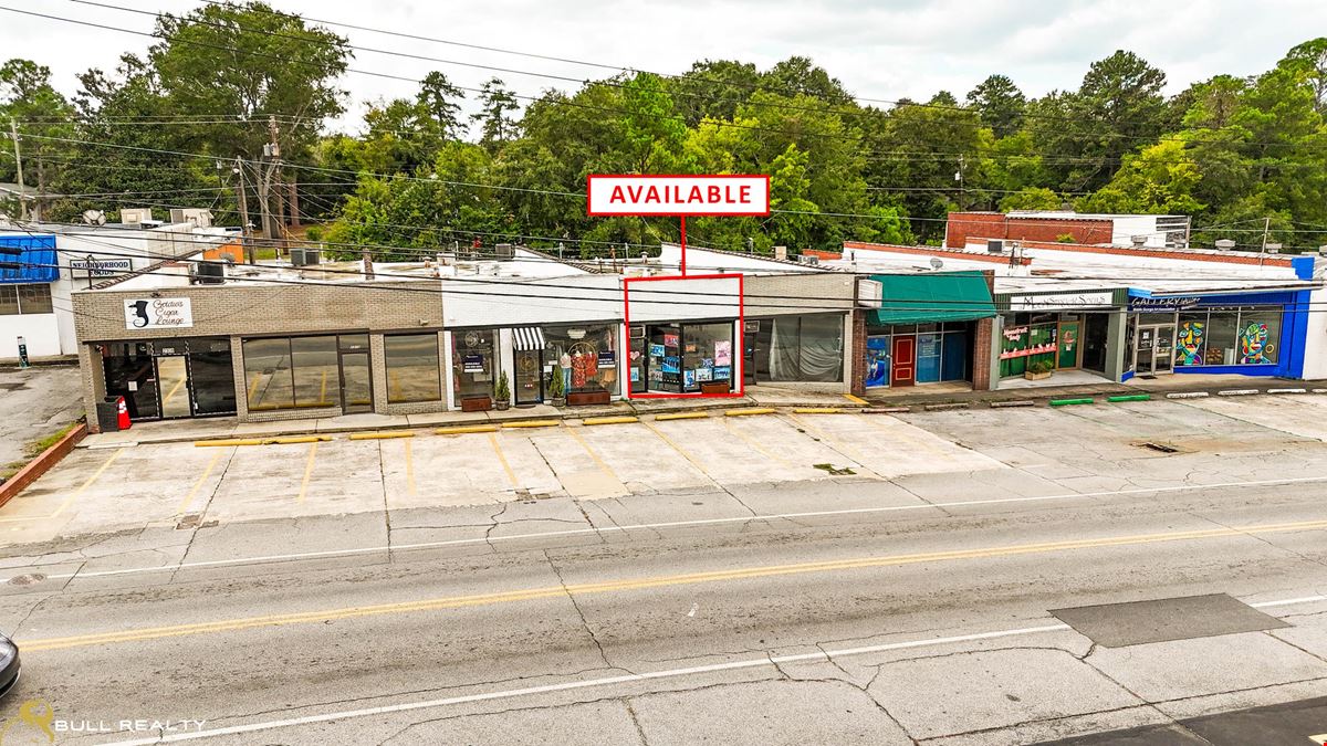 ±1,150 SF Retail Space For Lease in Ingleside Village