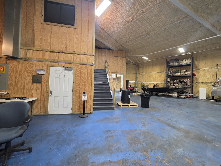 14,441 SF M-2 Industrial Property on 3.03 Acres