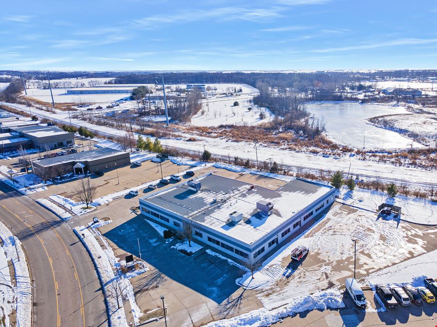 Professional Office Building - 1615 Commerce Pkwy