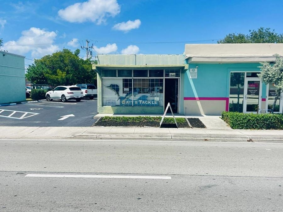 High-Visibility Retail Building in Pompano Beach