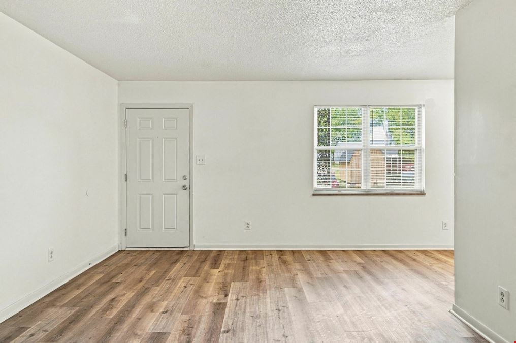 Gate Manor Apartments
