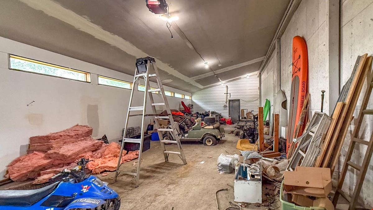 Industrial/Commercial Property