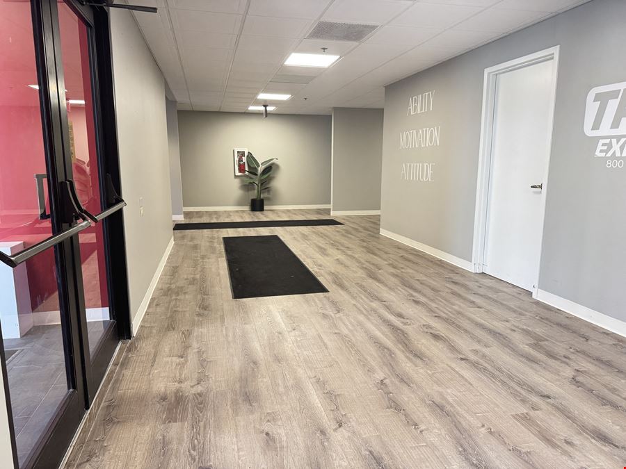 27681 Cummings Rd (Office Building)