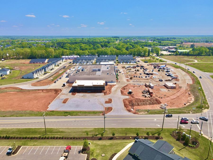 Publix-anchored Shopping Center