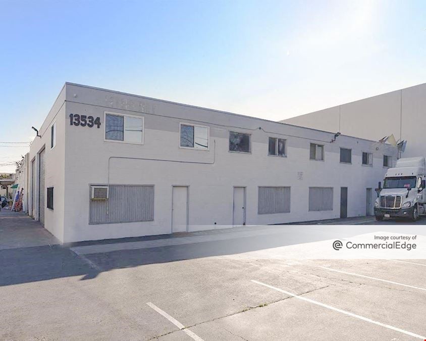 13536 Imperial Hwy