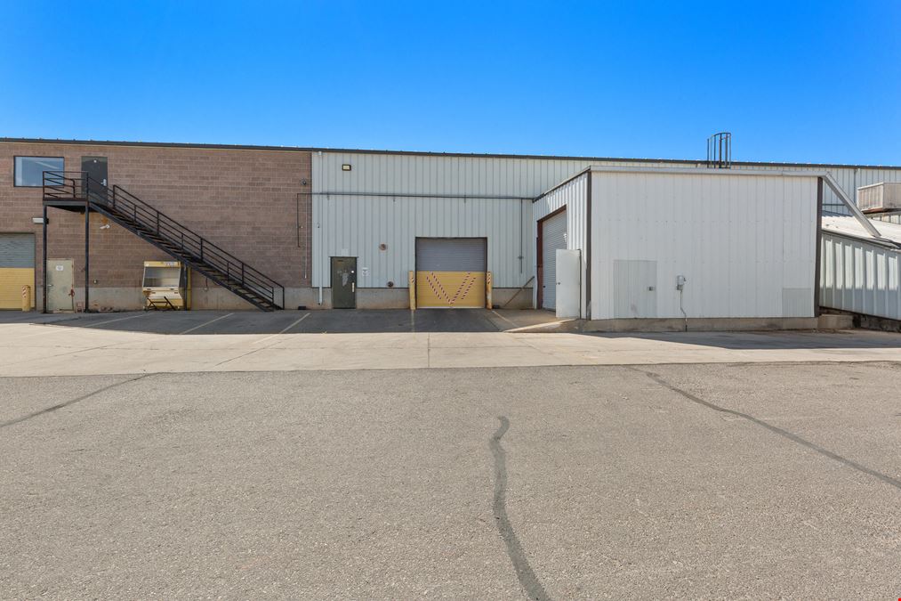 Office and Shop Space Near I-15 & Costco