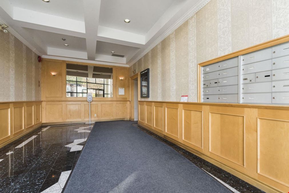 1200 Lynn Valley 