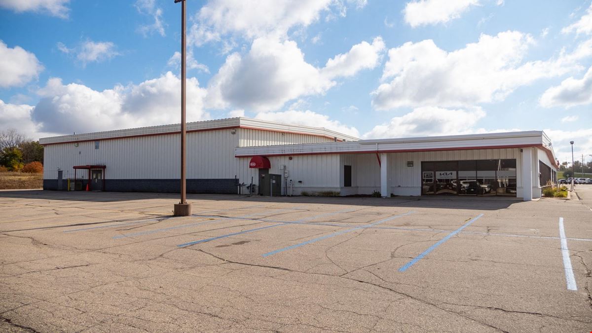 High-Exposure Highway 52 Commercial Site