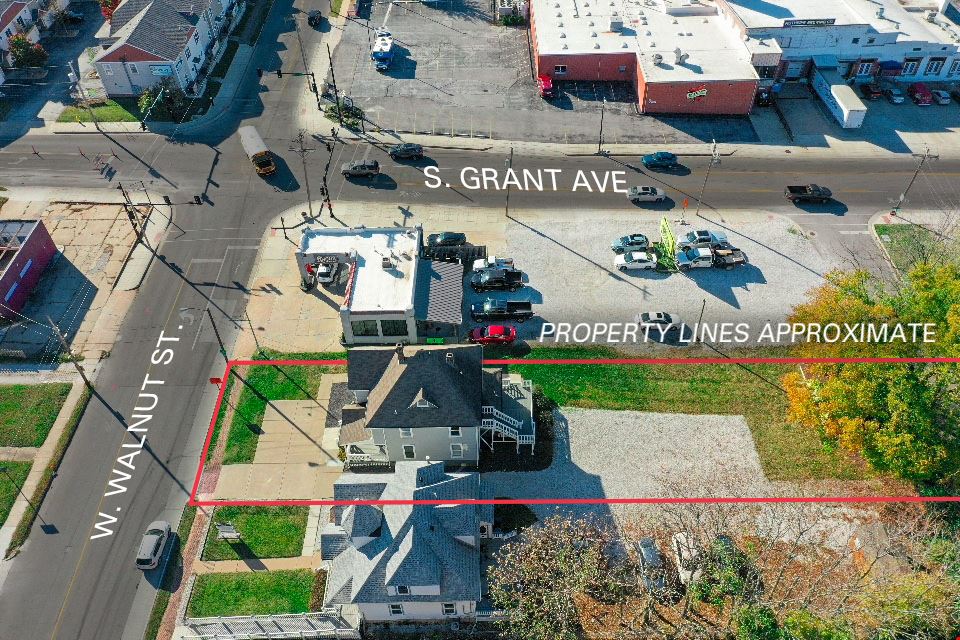 REDUCED $100,000 - 1,854 SF Retail Building For Sale GAP A on Grant & Walnut