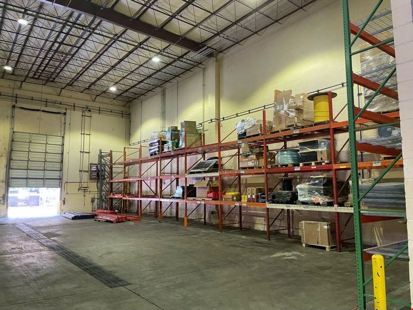 814 - Lawrenceville Warehouse