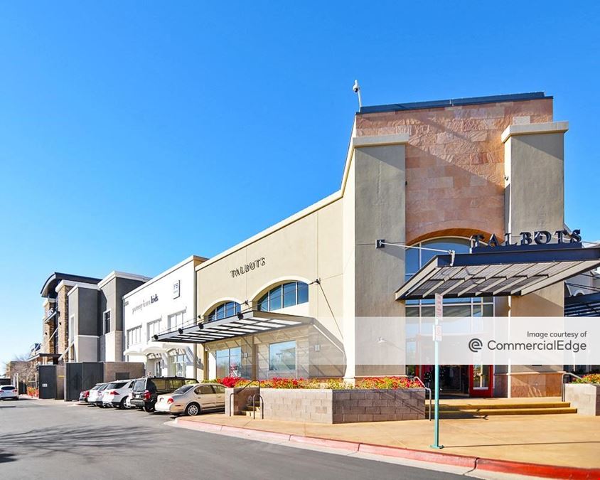 Kierland Commons
