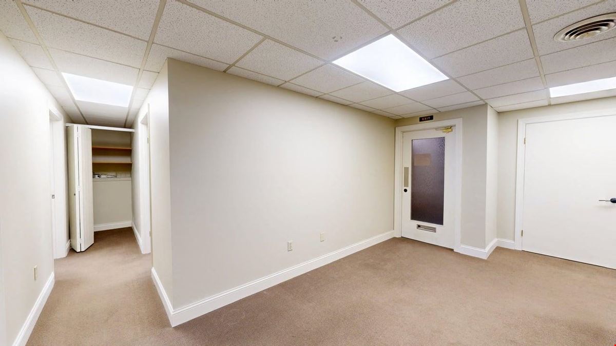 1215 24th St W