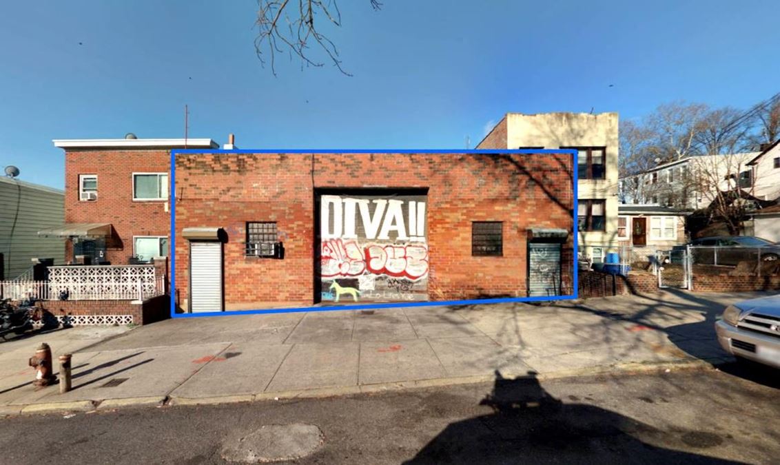 4,800 SF | 28 Marginal St W | Column Free Office/Industrial Space For Lease