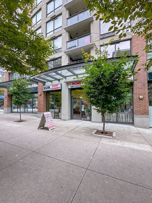 585 Helmcken Street