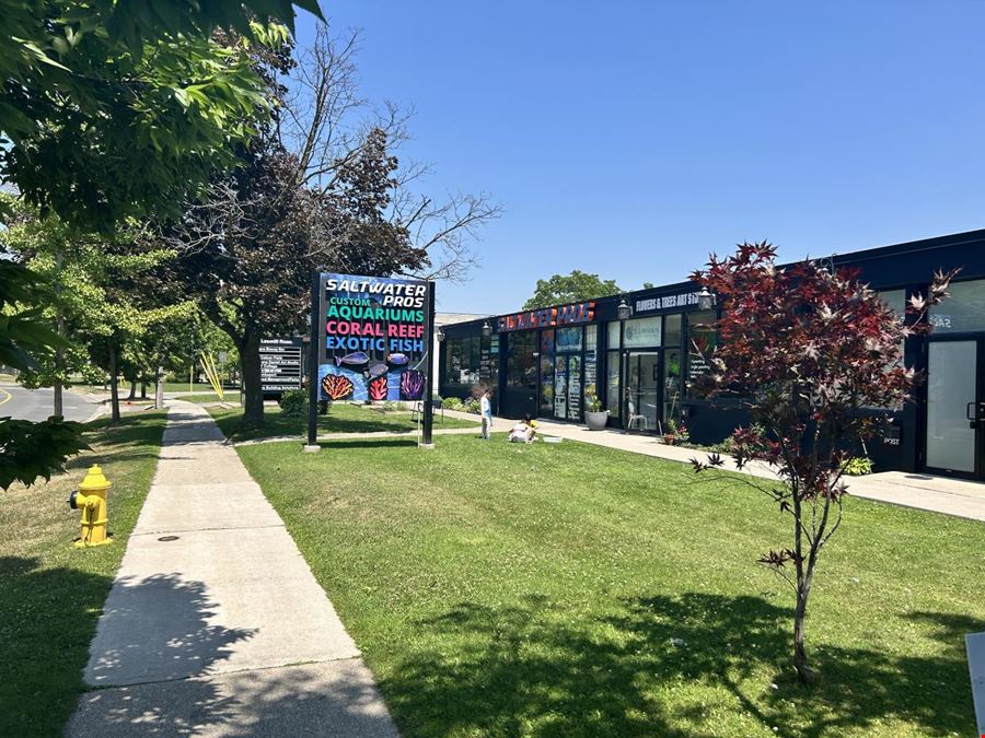 25 Lesmill Rd, North York, ON M3B 2T3