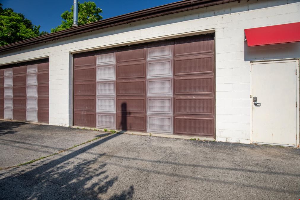 Overland Office with Garage Storage