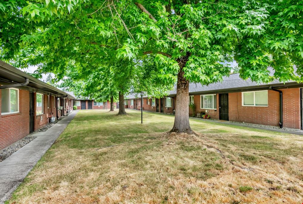 Masberg Court - Vancouver