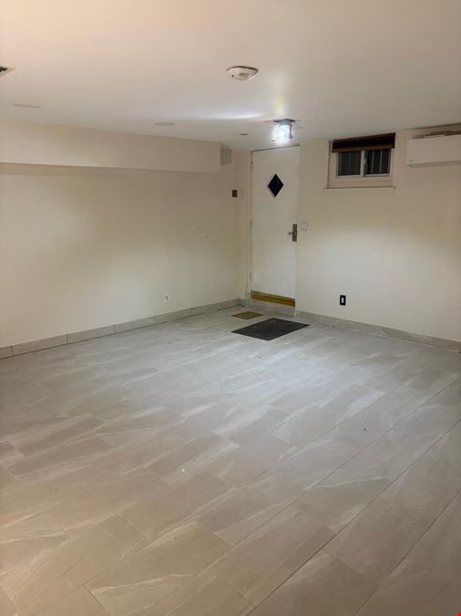 160-05 46th Ave
