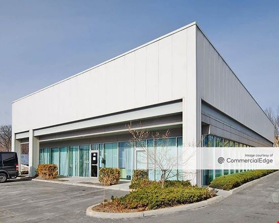 Preview of Industrial space for Rent at 140 Commerce Way