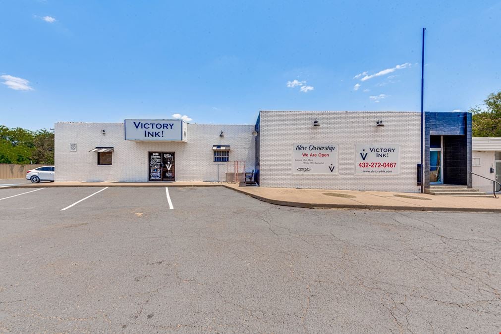 5,162 SF Commercial Space - High Visibility