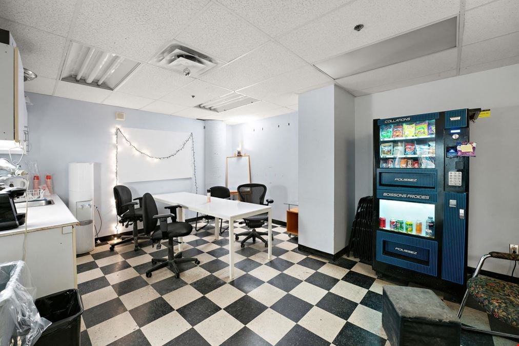 332-334 Sainte-Catherine Est