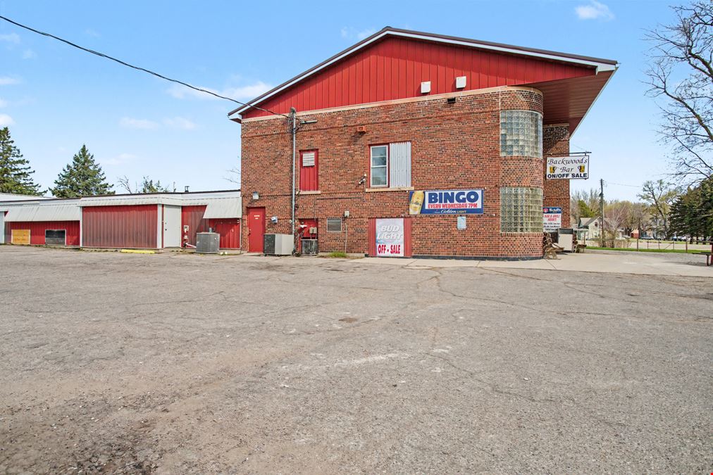 Backwoods Bar | New Auburn, MN