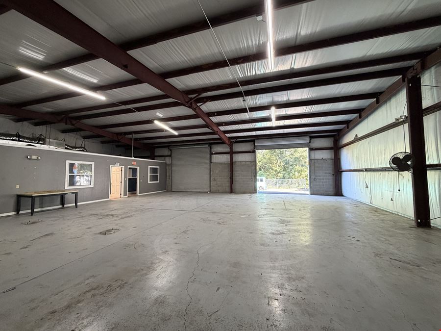 Warehouse Small Bay Available - US Hwy 441 Corridor