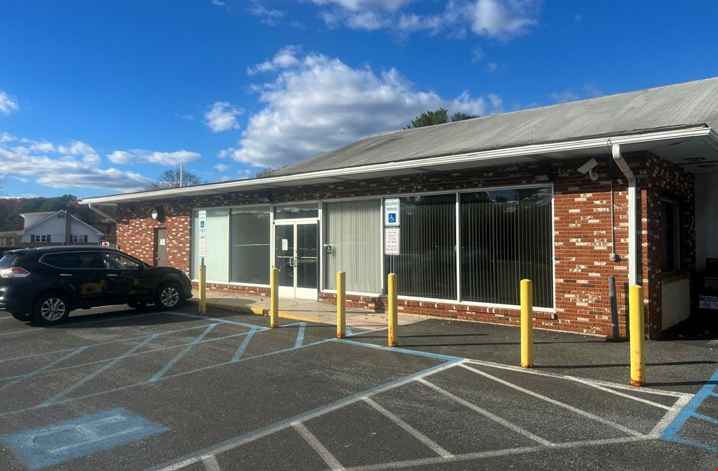 Former Bank w/ Drive-Thru FOR LEASE