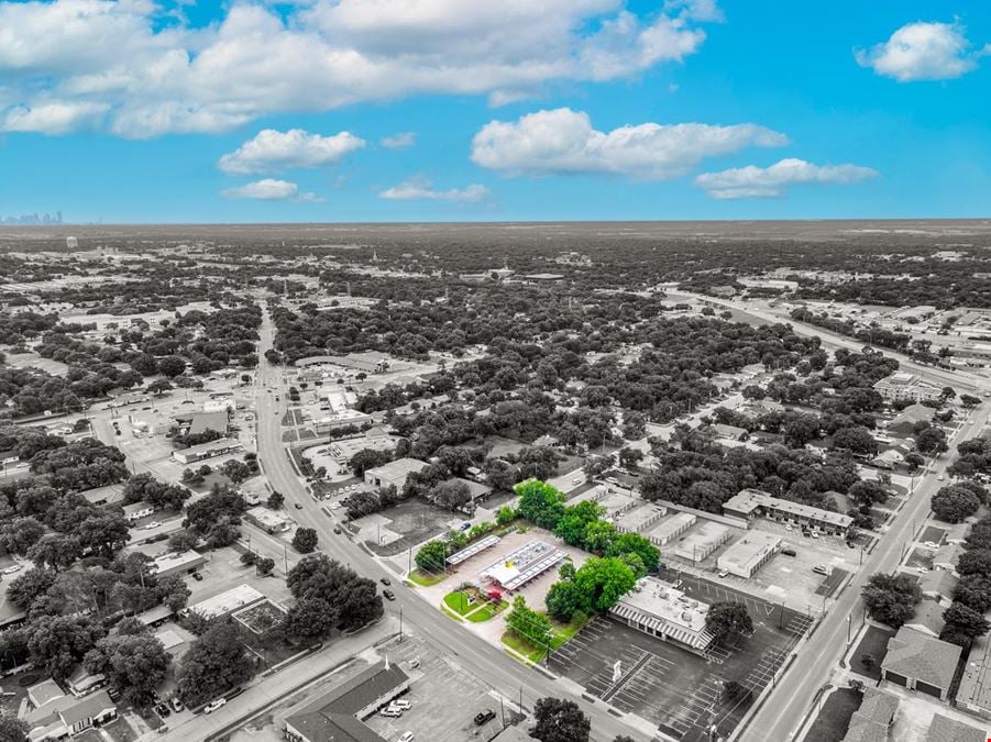 1,704 SF for Sale or Lease in Irving
