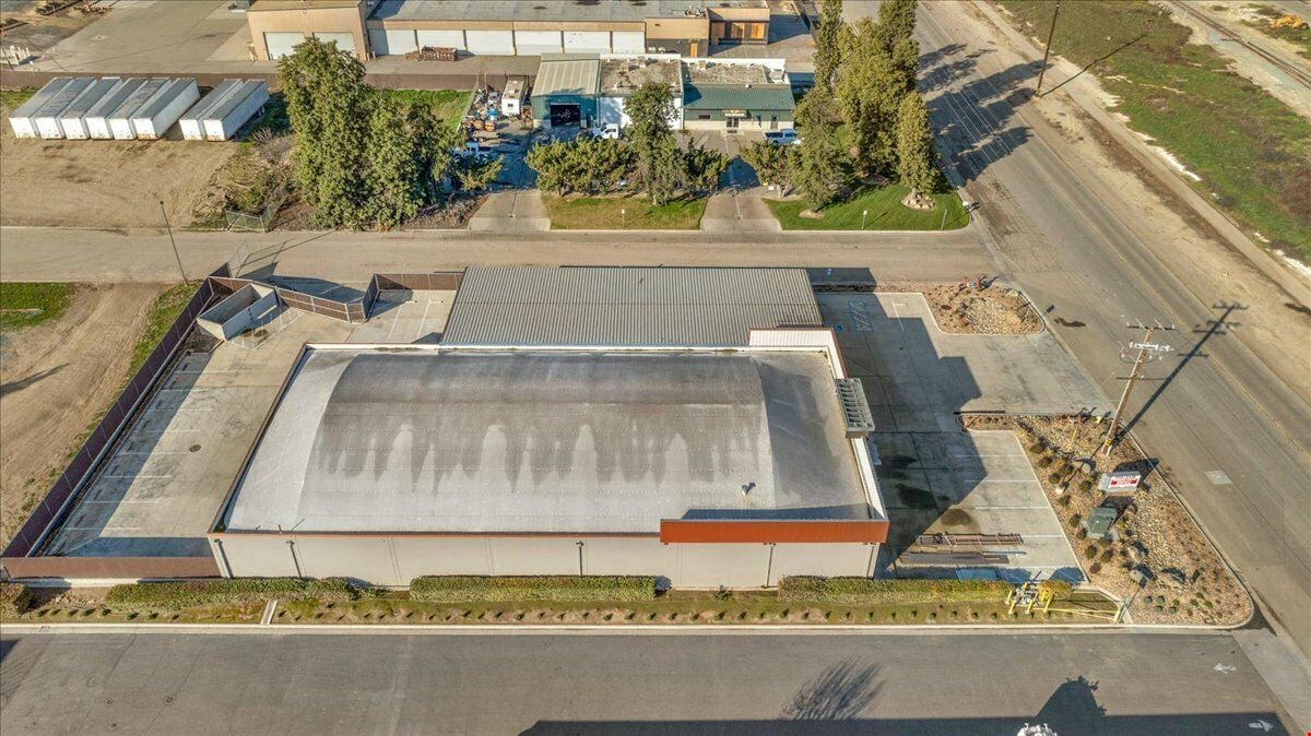 Freestanding Industrial Building w/ Fully Remodeled Office