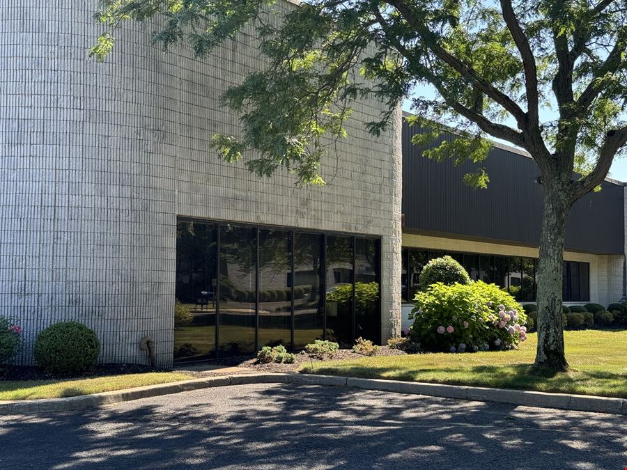 100 Colin Dr