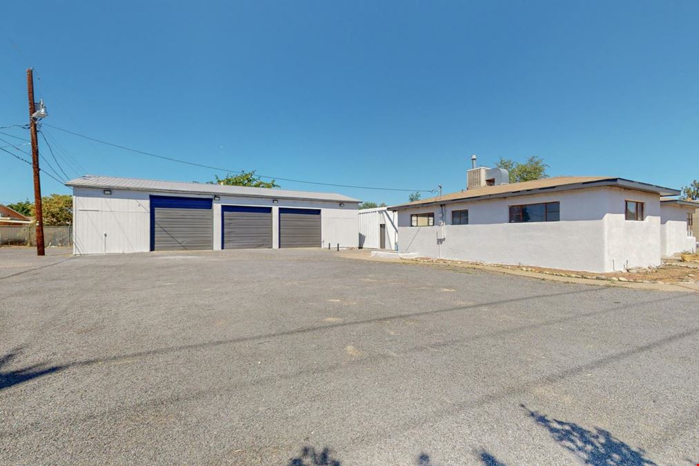 North Valley Contractors Yard with Warehouse