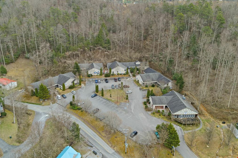 Smoky Mountains Arts & Crafts Village
