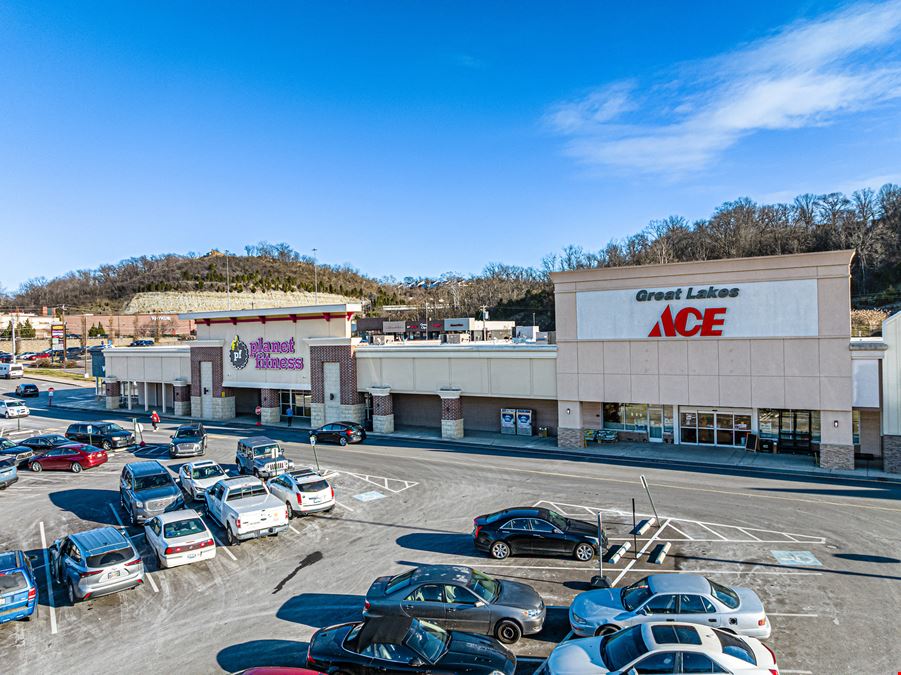 Newport Plaza