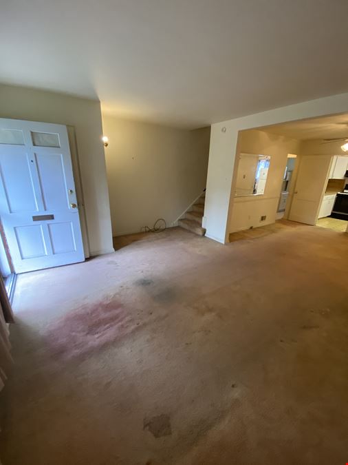 MAJOR INVESTMENT OPPORTUNITY IN RIGGS PARK - DC ESTATE SALE!