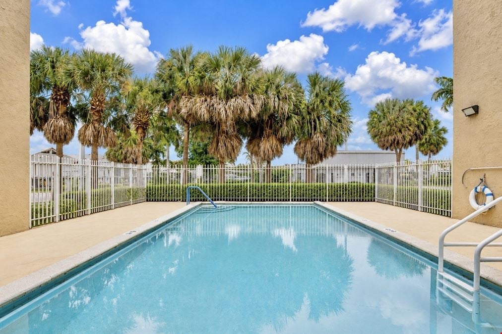 2400 NW 16th St Rd