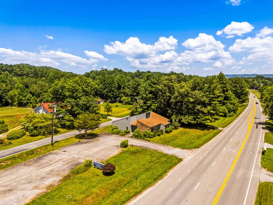 675 Hendersonville Highway