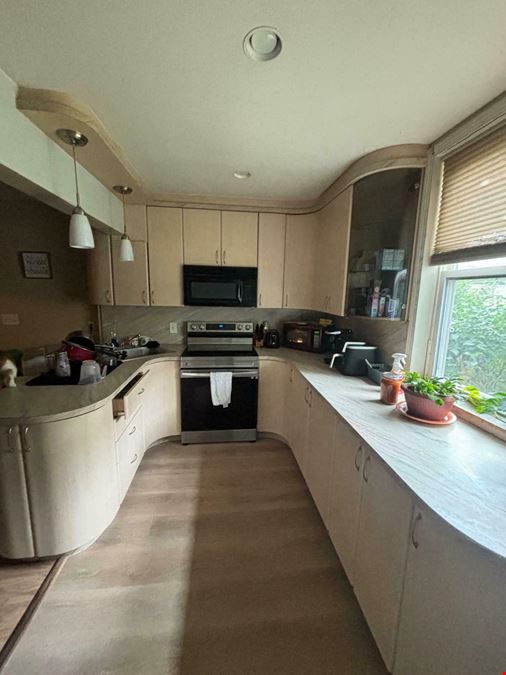 5 Units in Greenfield