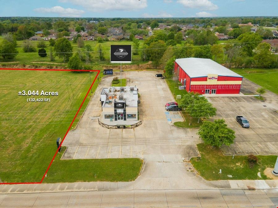 FOR SALE: ±3.044 ACRES ON AMBASSADOR CAFFERY