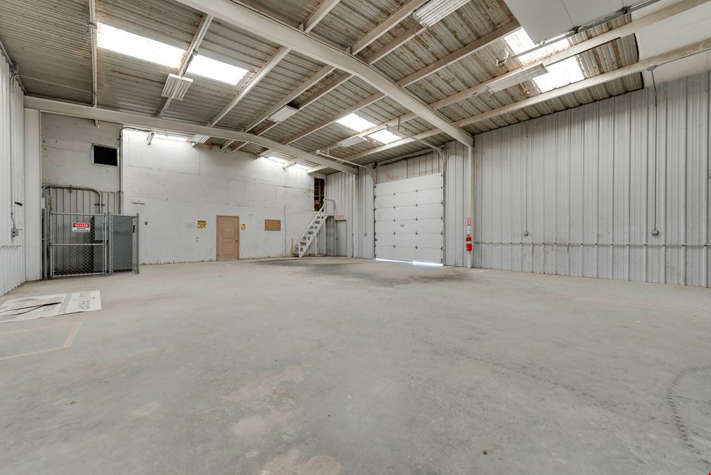 17,950 SF Industrial on 9 Acres