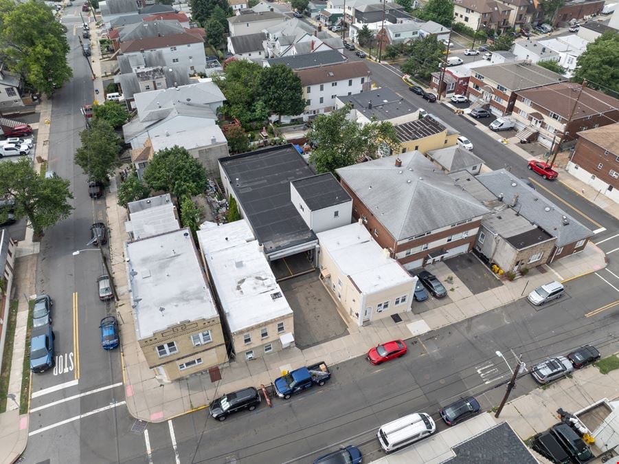 Industrial/Multifamily Investment Property with 16' Ceilings