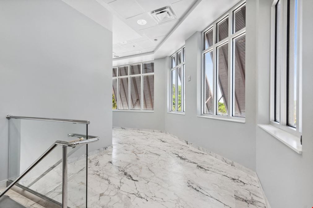 Bay Arbor Place