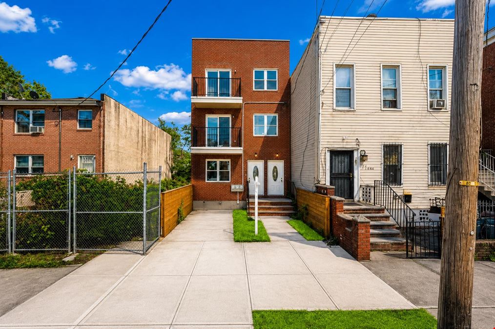 1116 Blake Ave