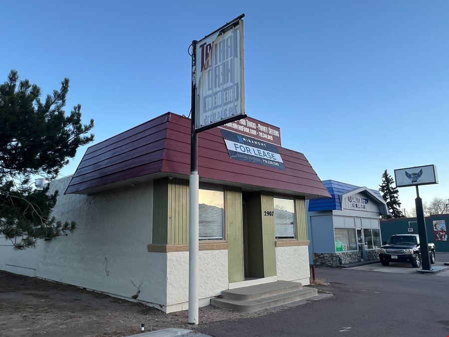 Commissary Kitchen – Small Restaurant – For Lease