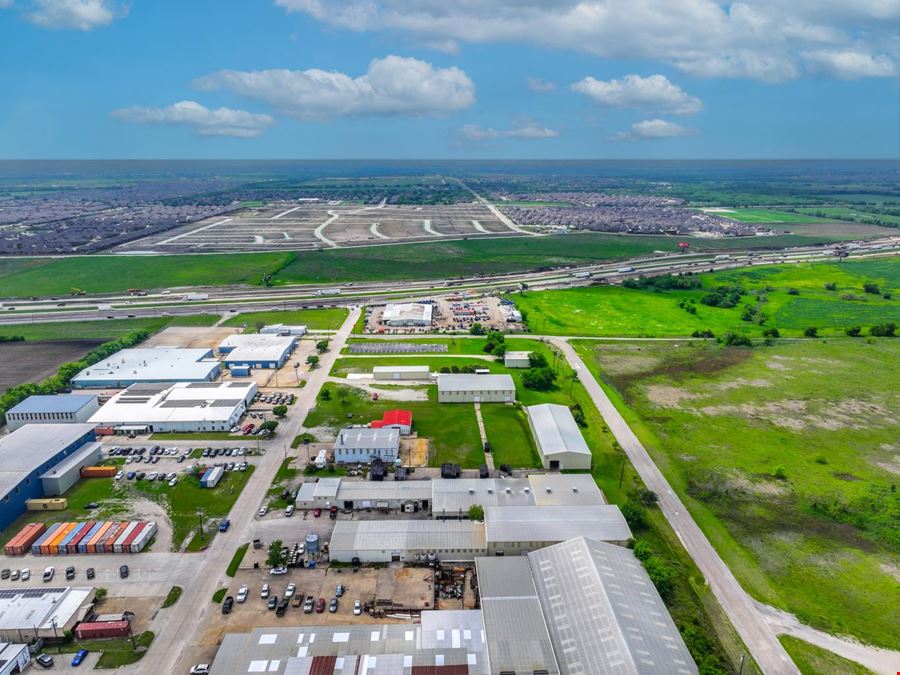 Light Industrial Investment Sale in Royse City, TX