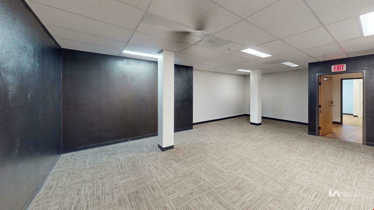 129-131 W 5th St