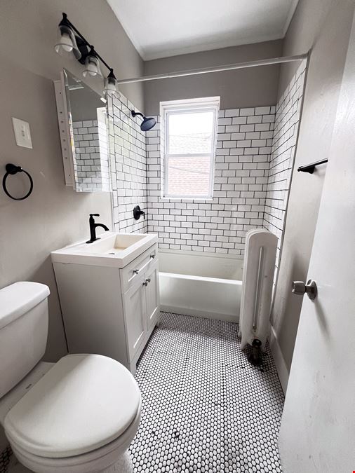The Burnham - 2730-34 E 79th / 7848-50 S Burnham