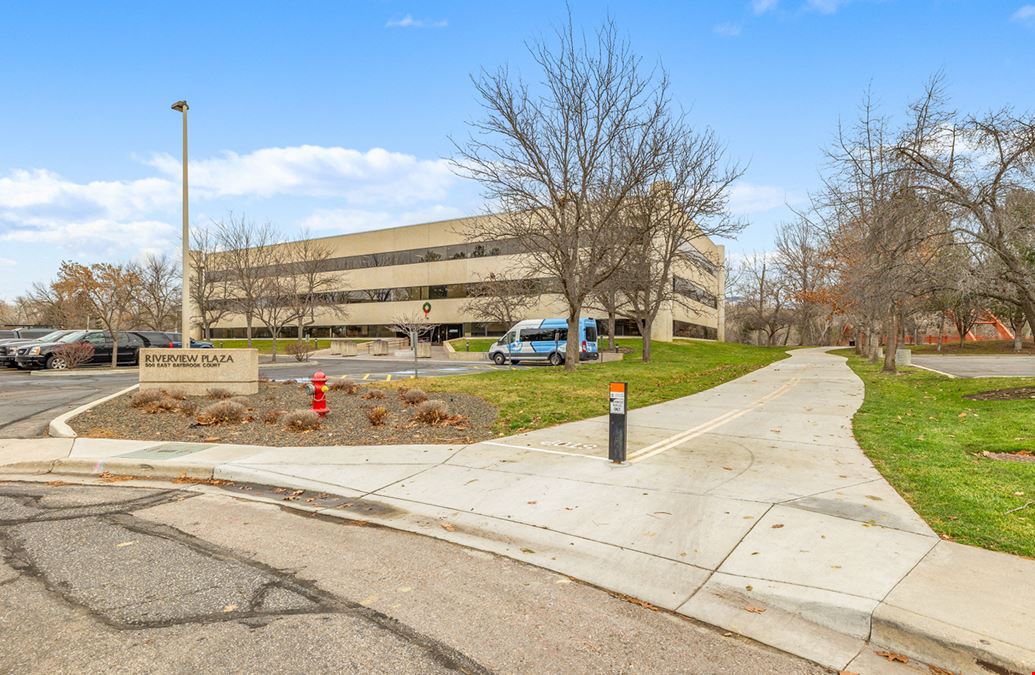 Riverview Plaza