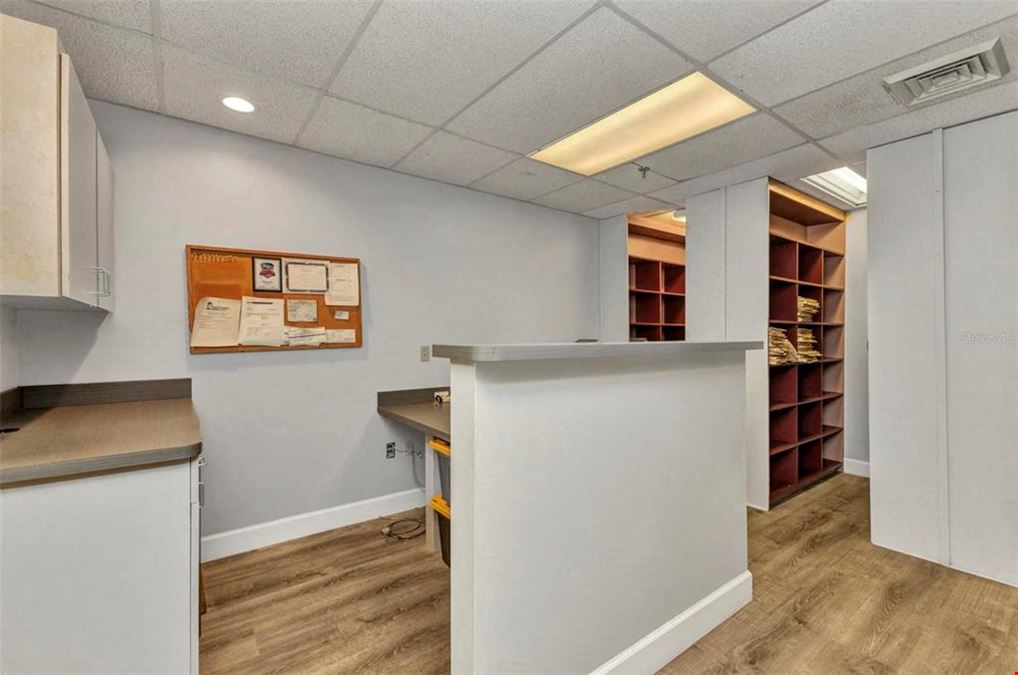 2525 Harbor Blvd